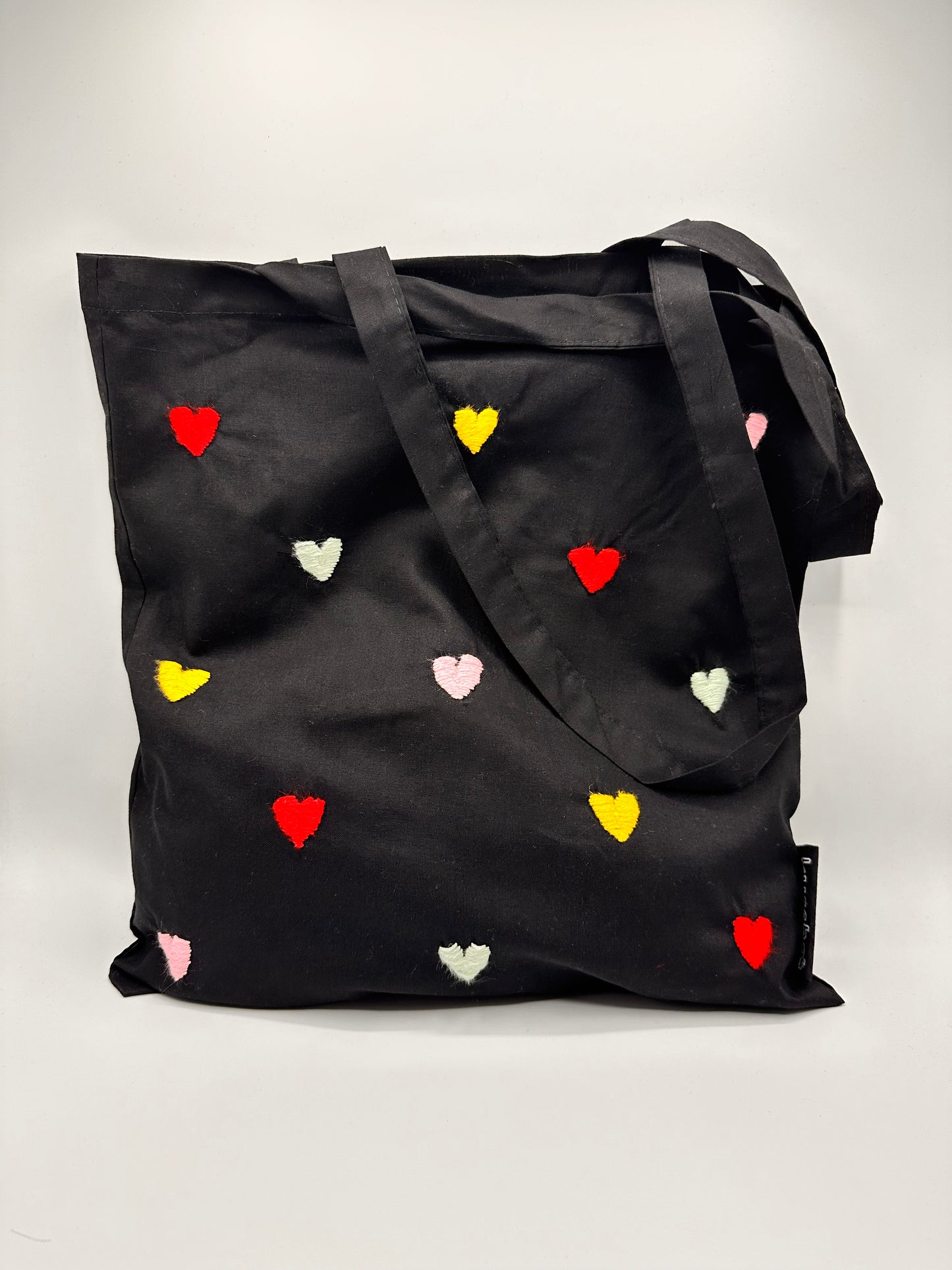 rainbow hearts tote bag (black)