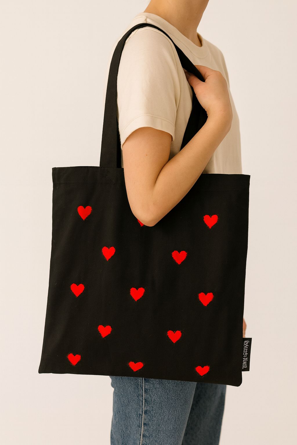 red hearts tote bag